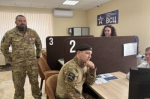 В филиале фонда «Защитники Отечества» участникам и ветеранам специальной военной операции помогают подать заявку на участие в программе «Герои Дона».