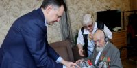 Слюсарь: Всем ветеранам Дона вручены памятные медали к юбилею Победы - Газета Приазовье