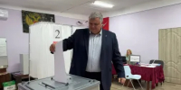 Глава Азовского района Сергей Комаров проголосовал на выборах губернатора Ростовской област - Азовский район